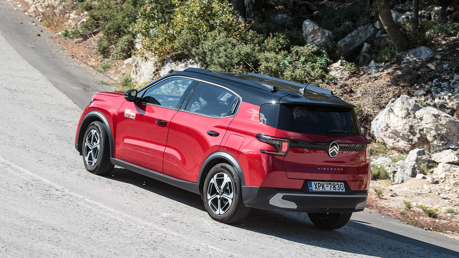 Citroen C3 Aircross VS Suzuki Vitara Βαθμολογίες. Ποιο είναι καλύτερο σε κατανάλωση, χώρους, επιδόσεις, εγγυήσεις.